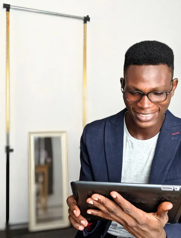 pexels-oladimeji-ajegbile-2662794 – Jasa IT Profesional Levan Developer – Jasa IT Profesional Levan Developer